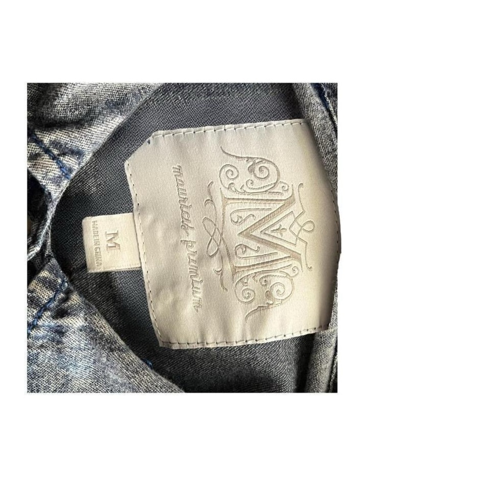 Blue Ombré  chambray Embroidered and Rhinestone Button up Shirt. Size medium - Picture 4 of 4